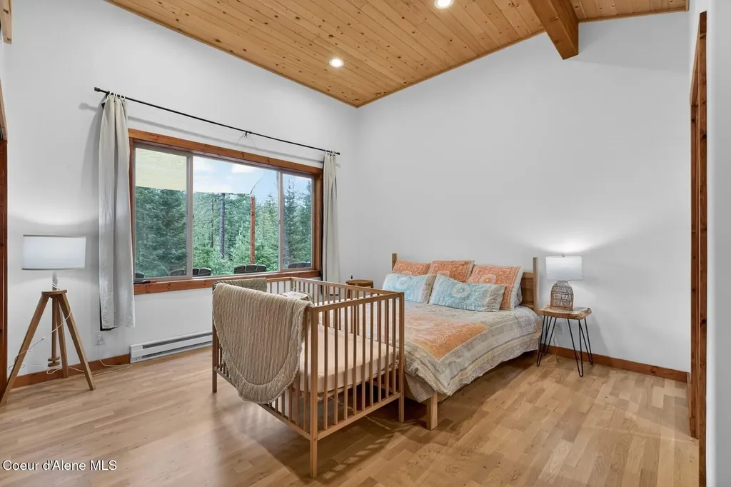 140 Astilbe Lane Sagle ID 83860
