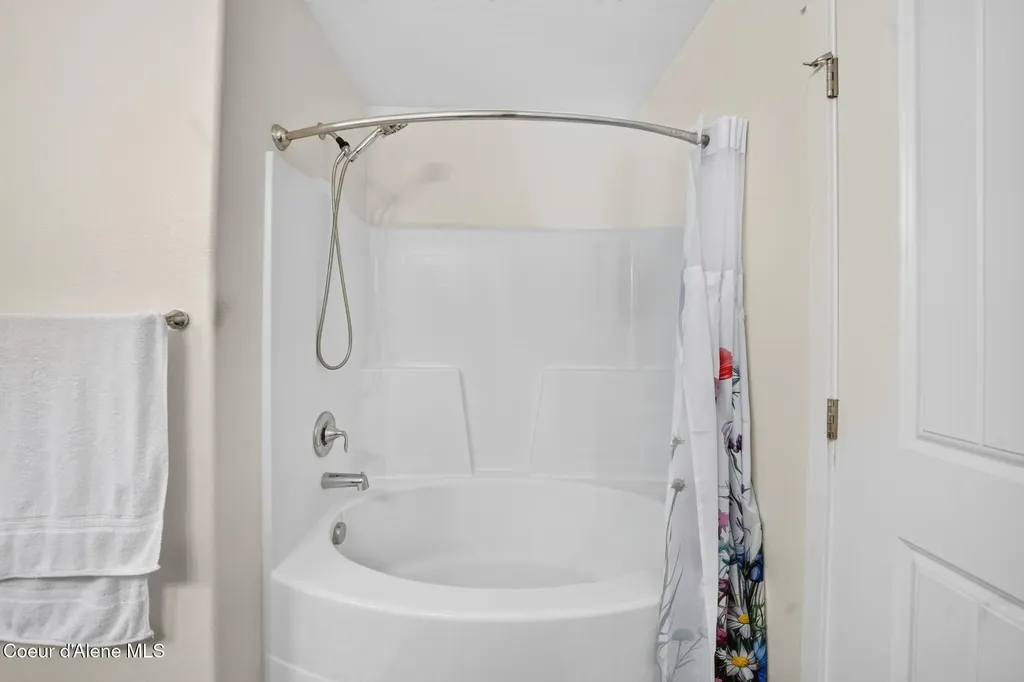 3528 N Jasper Hill Street Post Falls ID 83854