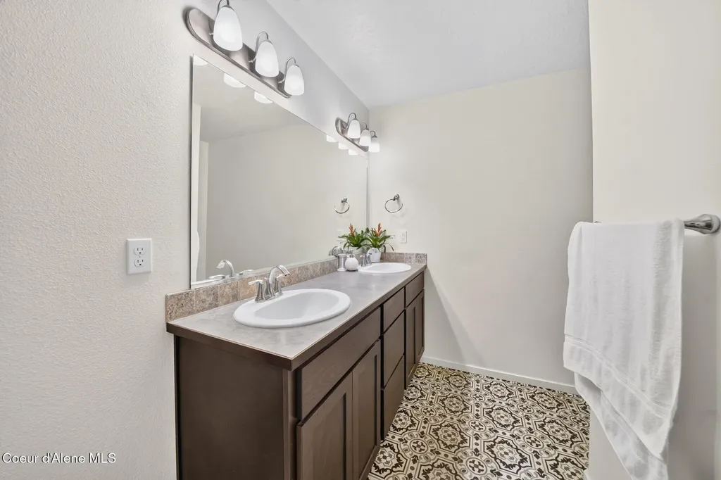 3528 N Jasper Hill Street Post Falls ID 83854