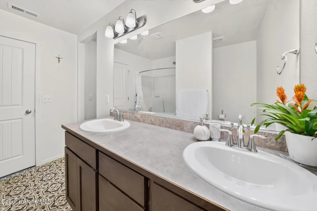 3528 N Jasper Hill Street Post Falls ID 83854