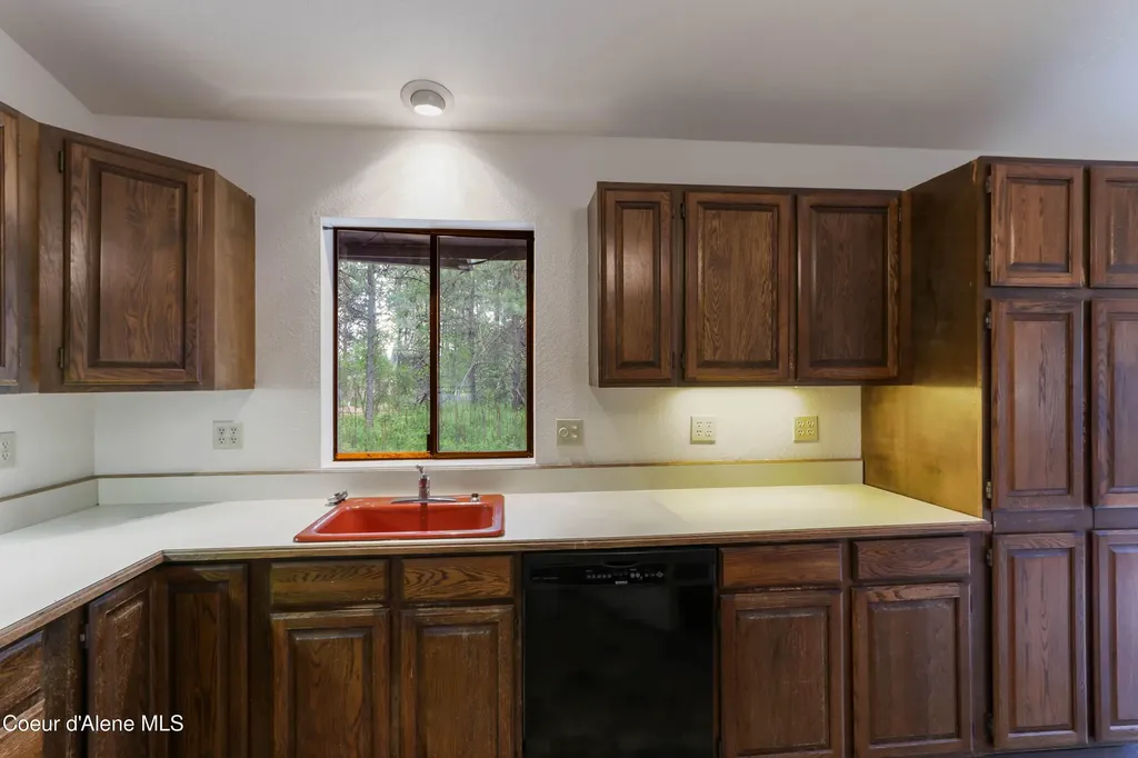 372 Schweitzer Mountain Road Sandpoint ID 83864