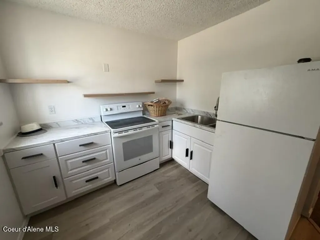 6236 W Maine Street Spirit Lake ID 83869