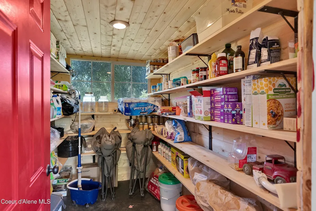 256 Roosevelt Road Bonners Ferry ID 83805