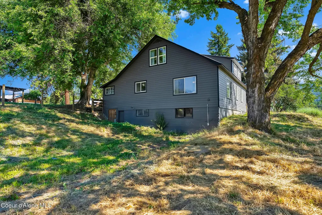 256 Roosevelt Road Bonners Ferry ID 83805