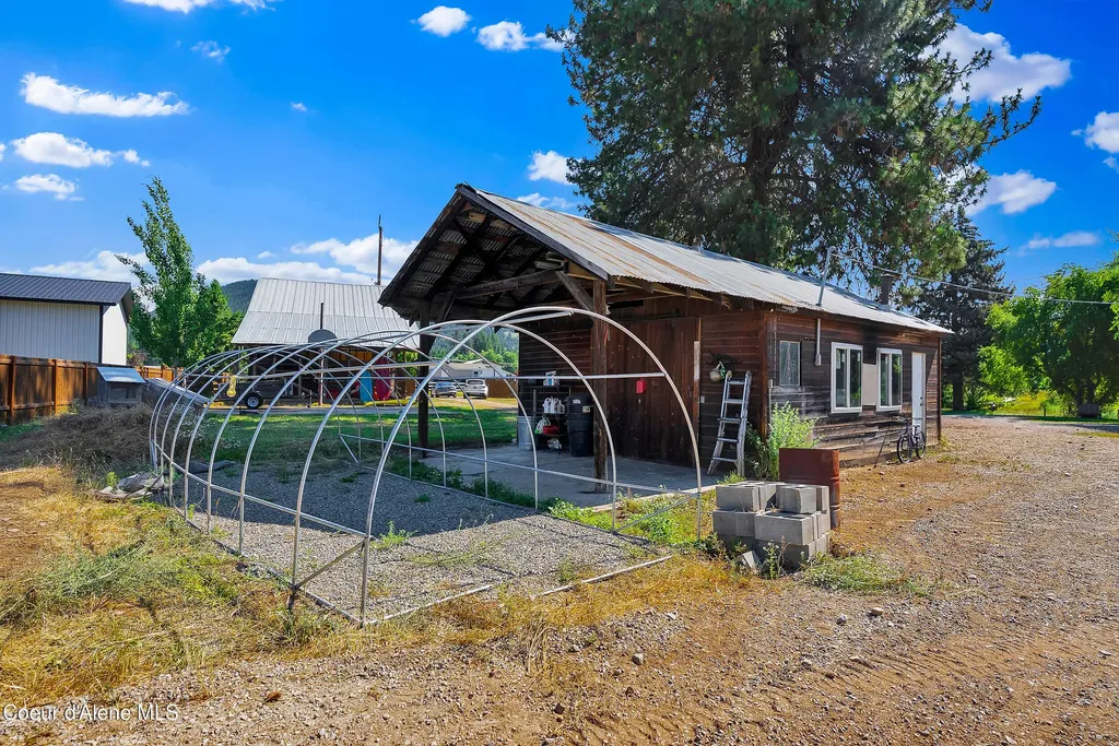 256 Roosevelt Road Bonners Ferry ID 83805