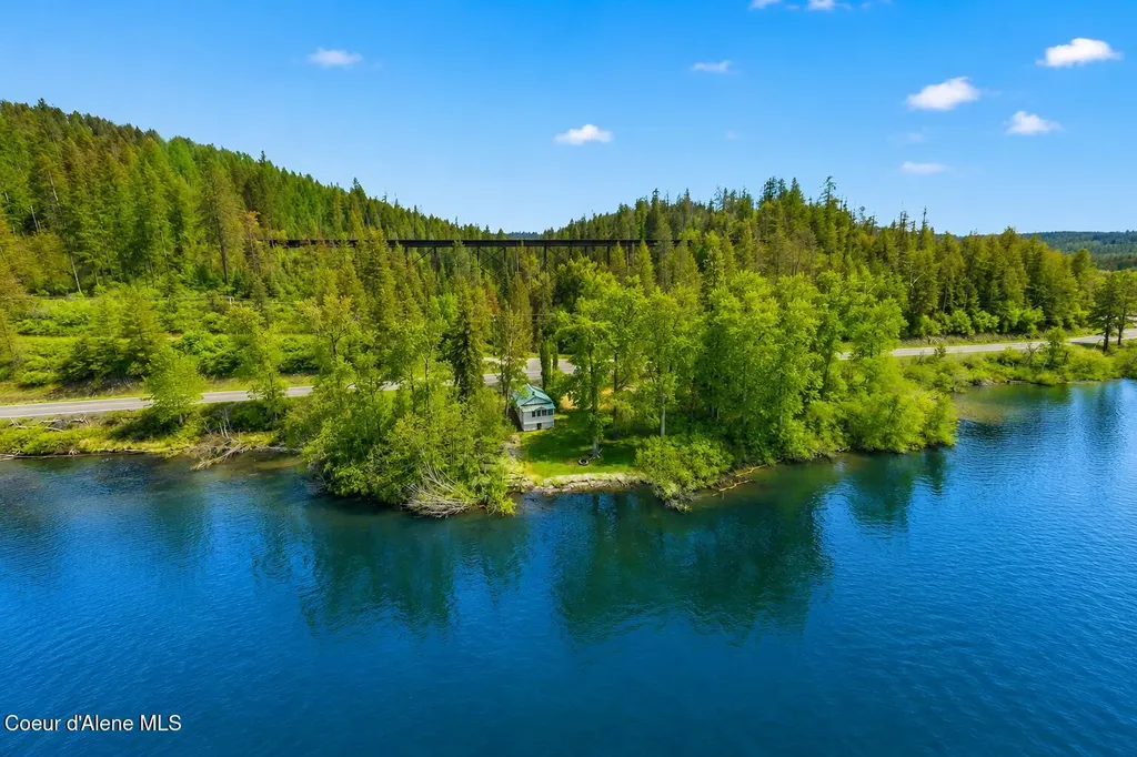 Lake Cabin E 6000 Highway 5 Plummer ID 83851