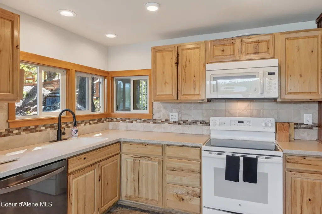 15039 N Shenandoah Drive Hayden ID 83835