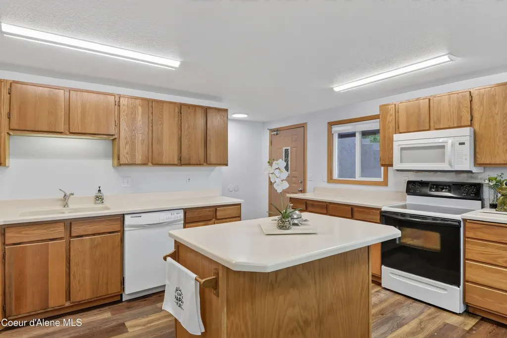 14979 N Shenandoah Drive Hayden ID 83835