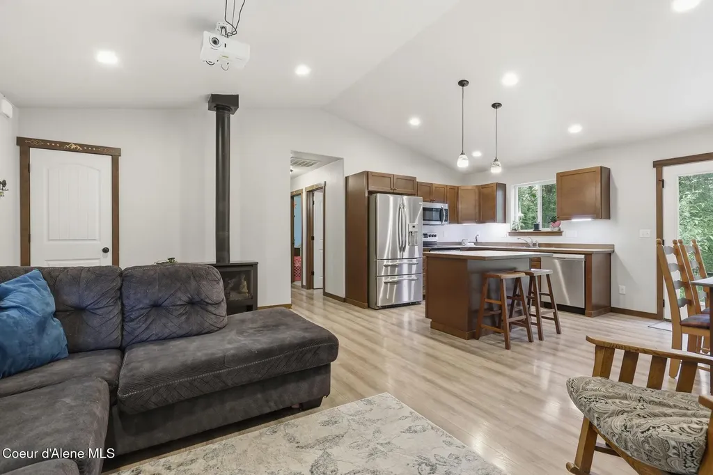 5611 Blacktail Road Careywood ID 83809