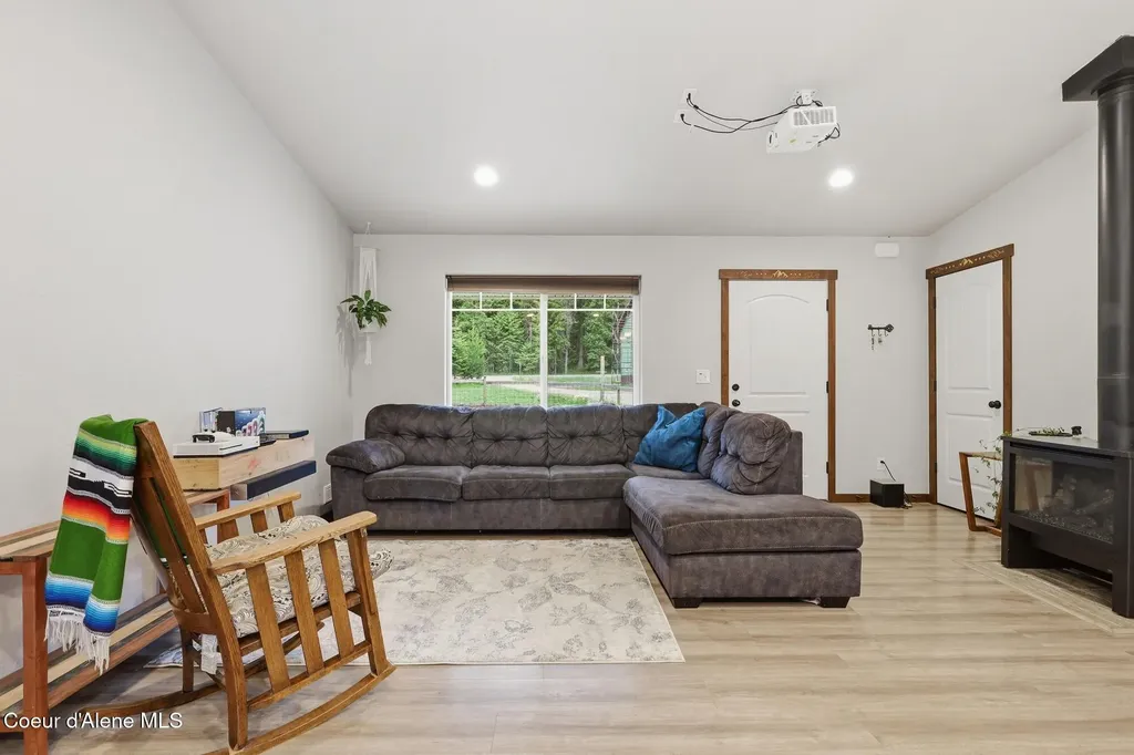 5611 Blacktail Road Careywood ID 83809