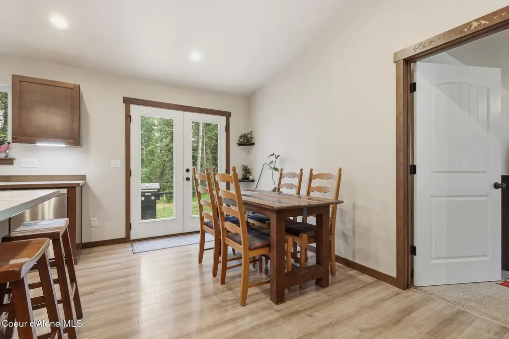 5611 Blacktail Road Careywood ID 83809