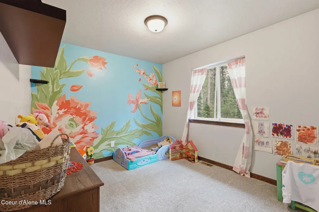 5611 Blacktail Road Careywood ID 83809