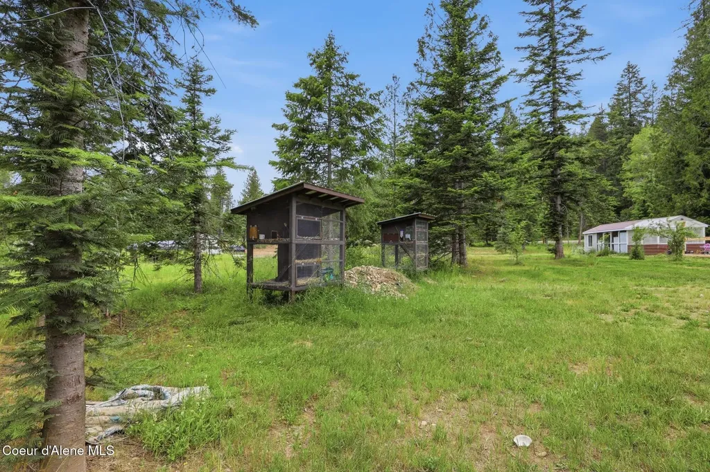 5611 Blacktail Road Careywood ID 83809