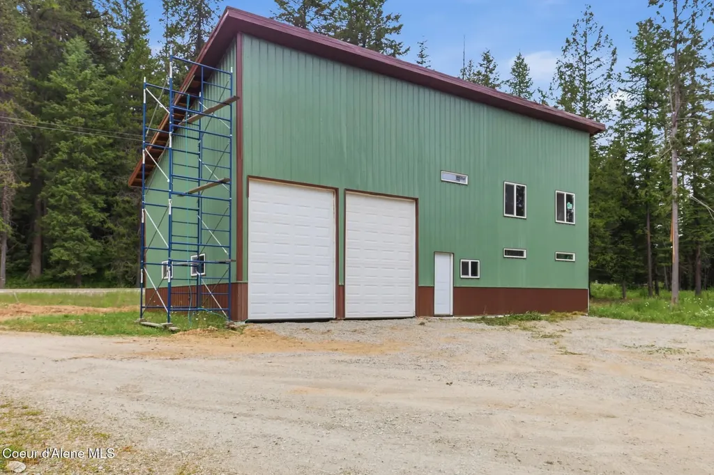 5611 Blacktail Road Careywood ID 83809