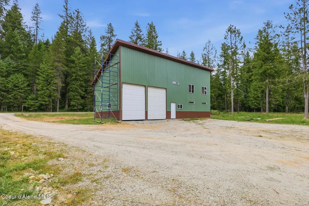 5611 Blacktail Road Careywood ID 83809
