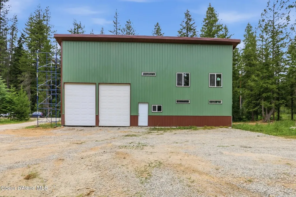 5611 Blacktail Road Careywood ID 83809