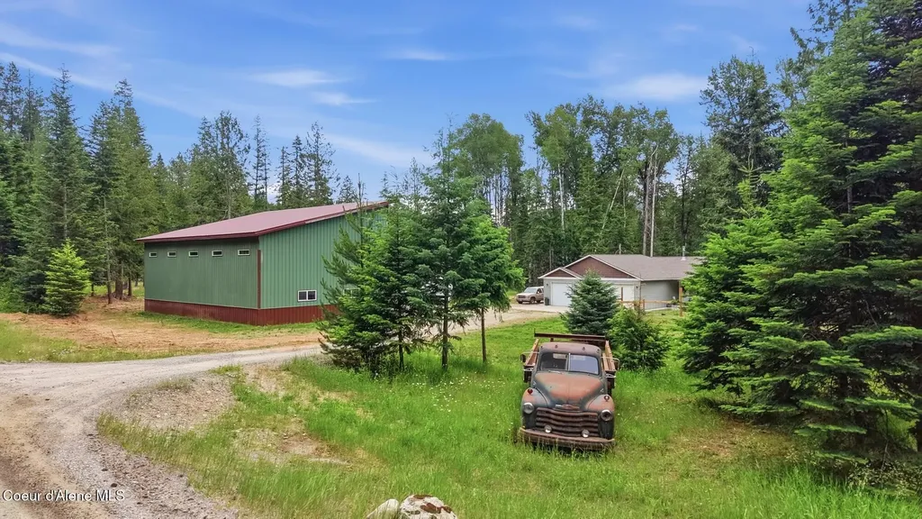 5611 Blacktail Road Careywood ID 83809