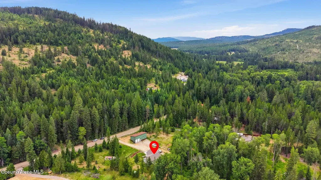 5611 Blacktail Road Careywood ID 83809
