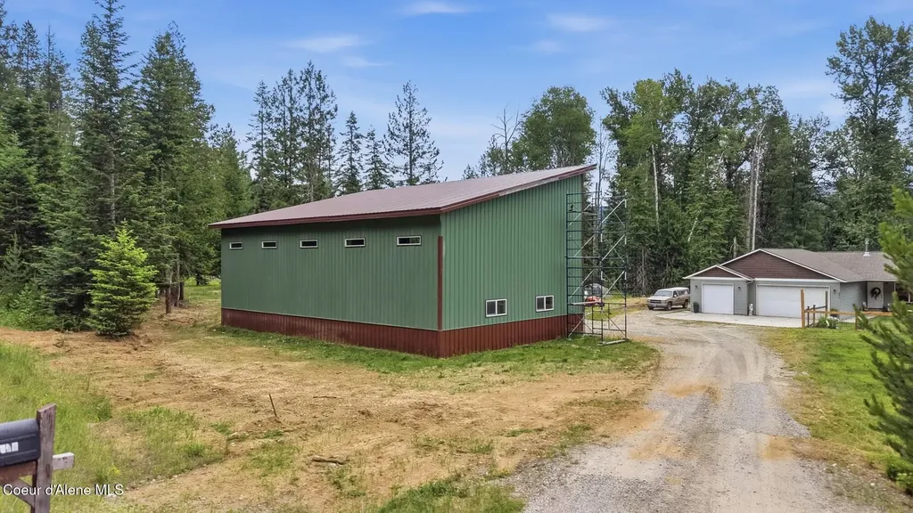 5611 Blacktail Road Careywood ID 83809
