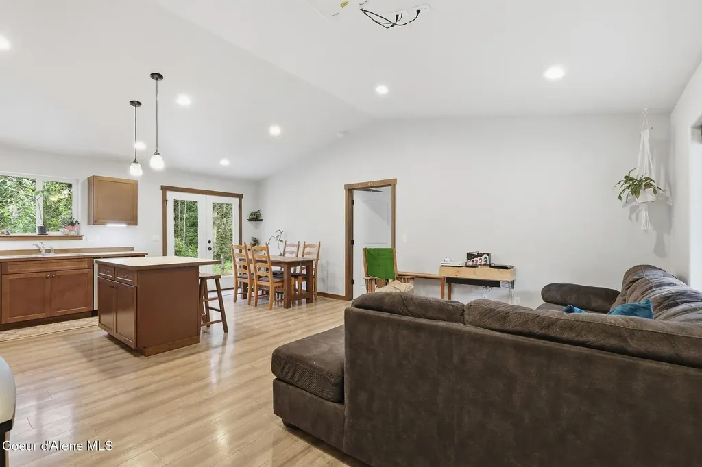 5611 Blacktail Road Careywood ID 83809