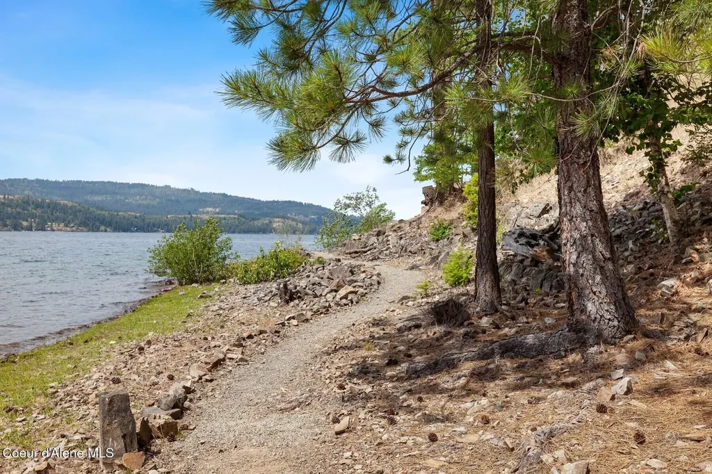 37163 S Highway 97 Harrison ID 83833