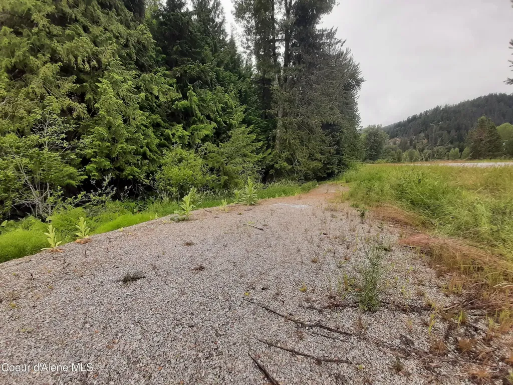11328 Coeur D'alene River Road Kingston ID 83839