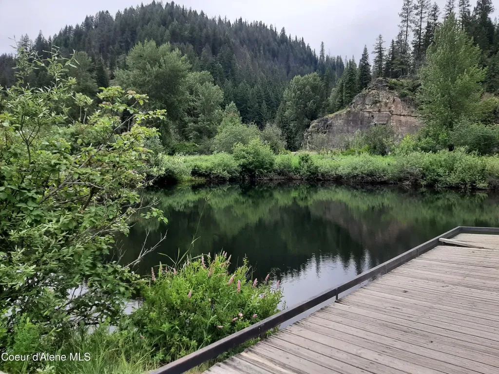 11328 Coeur D'alene River Road Kingston ID 83839