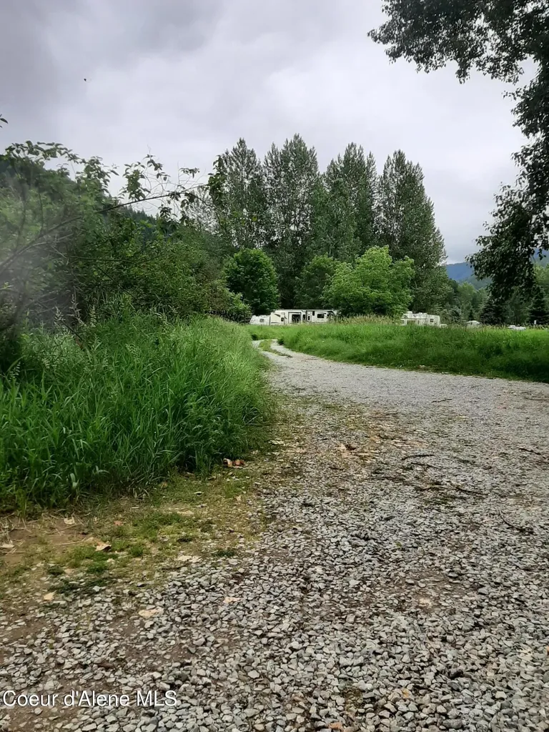 11328 Coeur D'alene River Road Kingston ID 83839