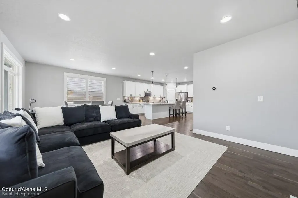 2063 W Midway Avenue Post Falls ID 83854