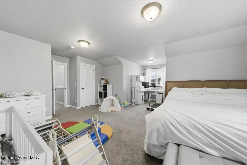 2063 W Midway Avenue Post Falls ID 83854