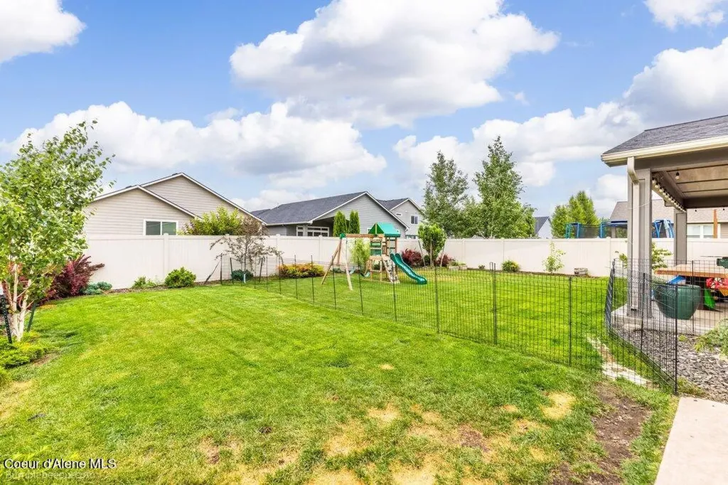 2063 W Midway Avenue Post Falls ID 83854