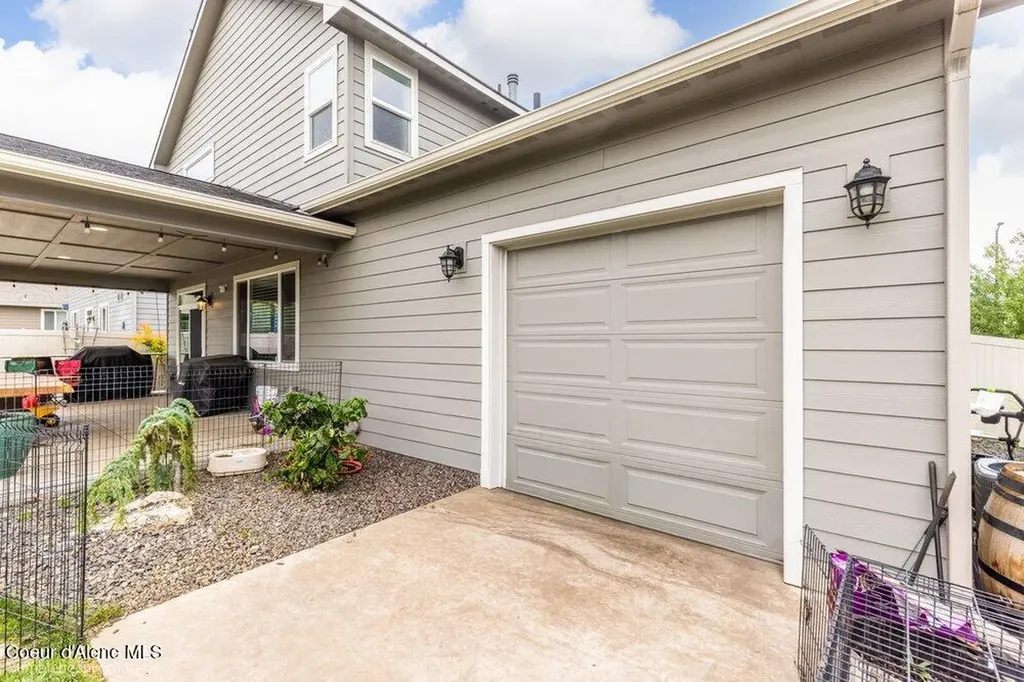 2063 W Midway Avenue Post Falls ID 83854