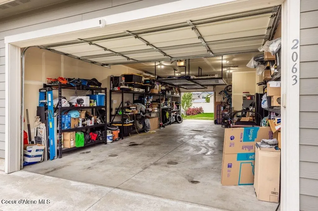 2063 W Midway Avenue Post Falls ID 83854