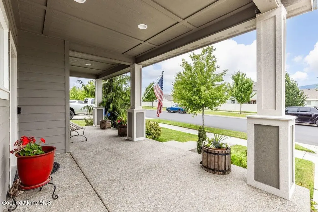 2063 W Midway Avenue Post Falls ID 83854