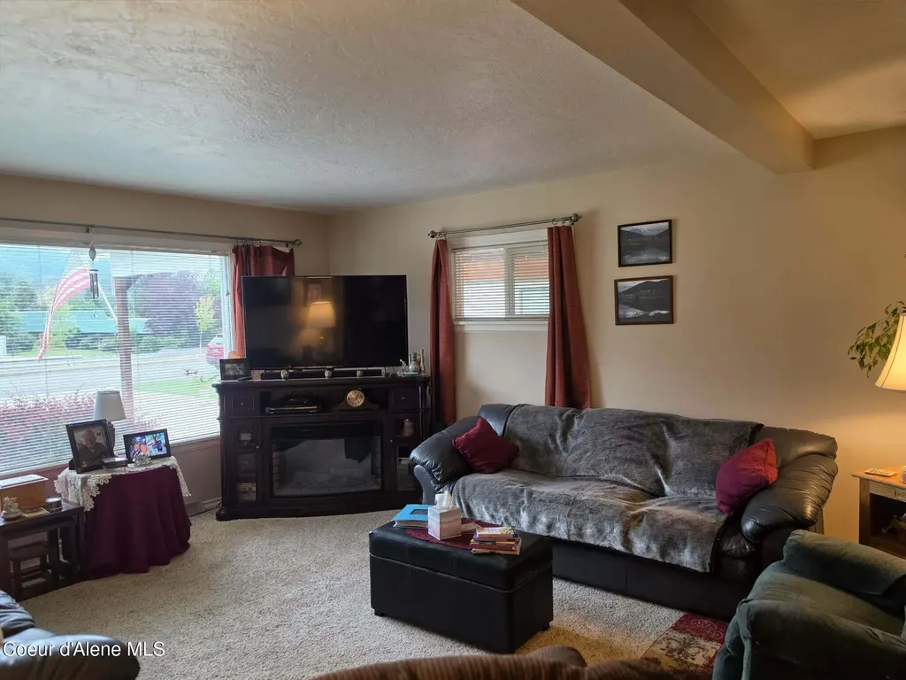 604 W Cameron Avenue Kellogg ID 83837