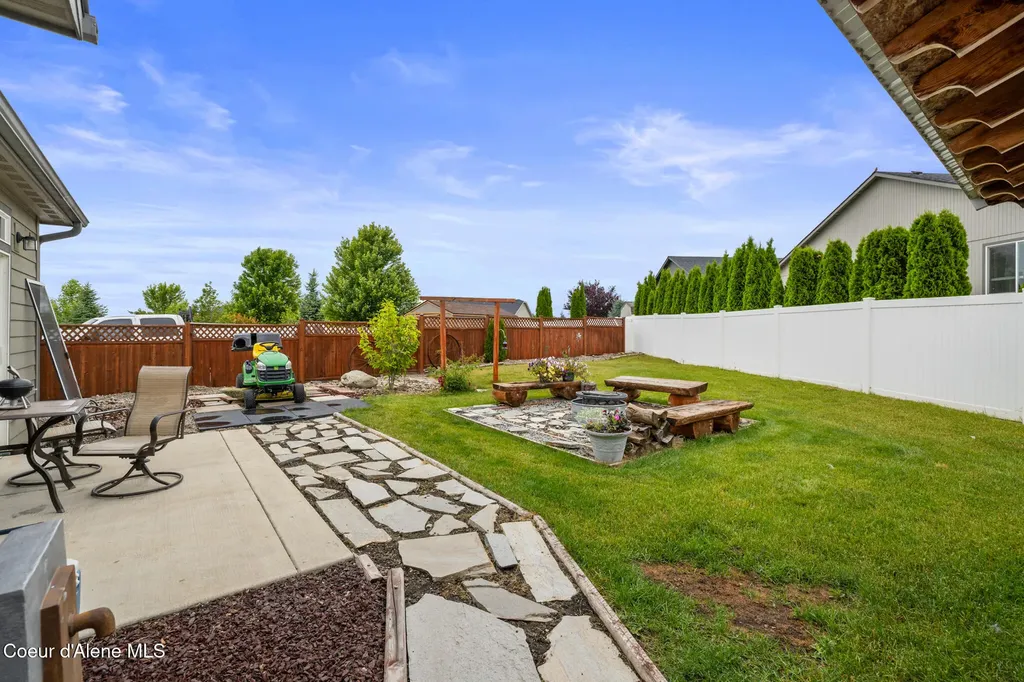 13348 N Freight Train Court Rathdrum ID 83858