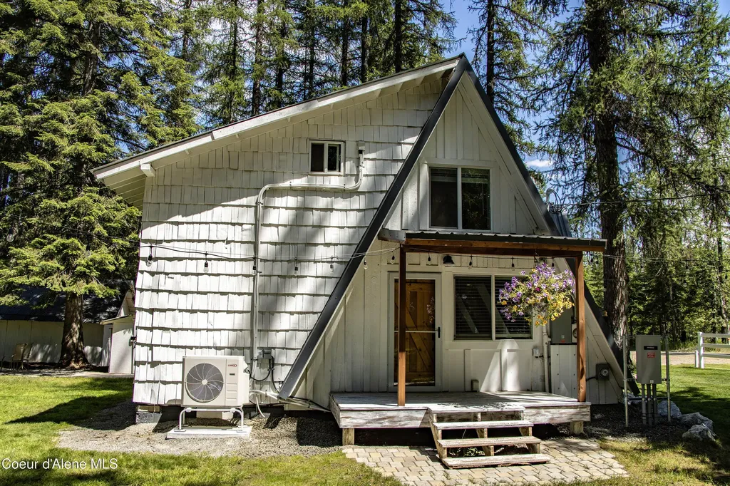 475 Dry Creek Road Clark Fork ID 83811