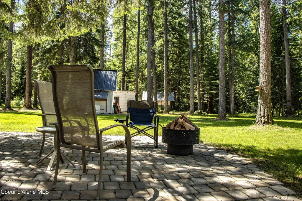 475 Dry Creek Road Clark Fork ID 83811