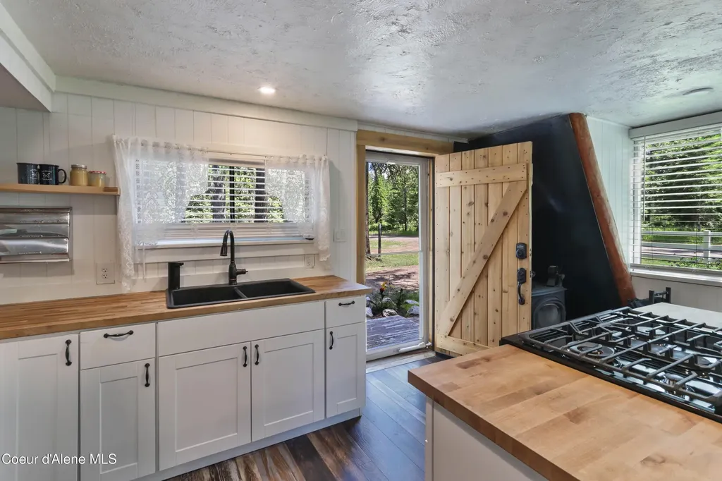 475 Dry Creek Road Clark Fork ID 83811