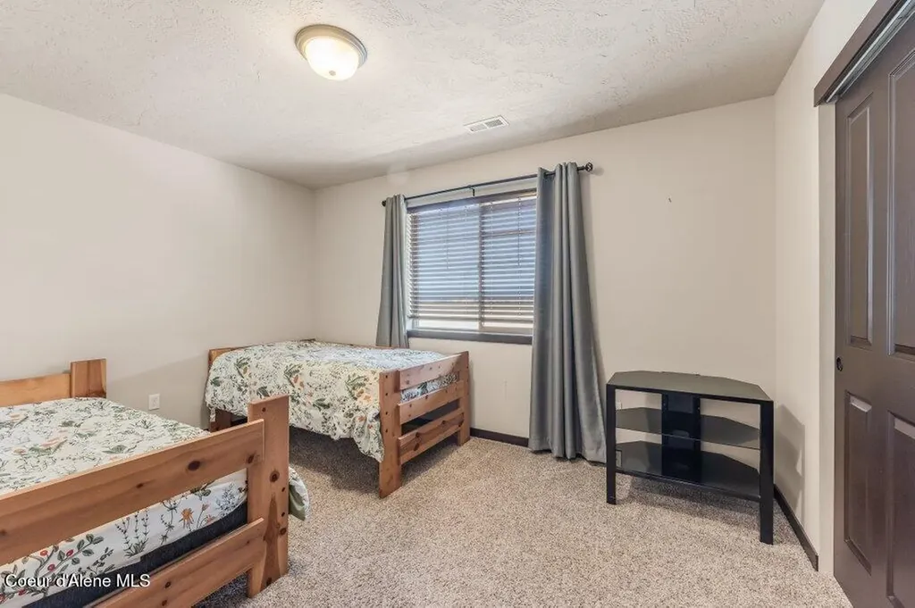 4780 E Fennec Fox Lane Post Falls ID 83854