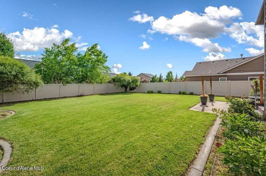4780 E Fennec Fox Lane Post Falls ID 83854