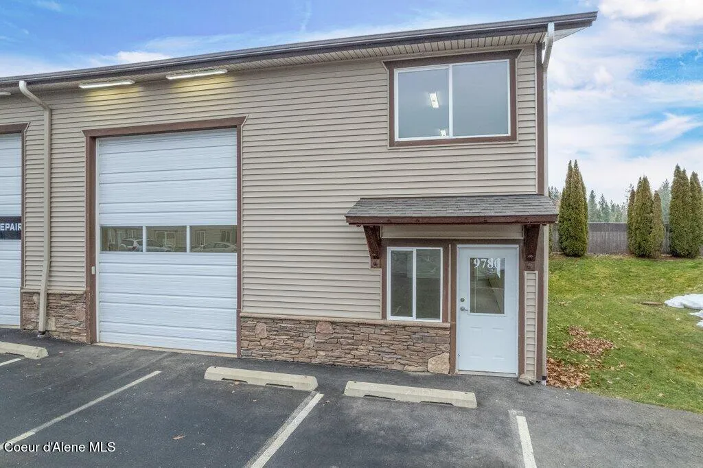 9780 N Biztown Loop Hayden ID 83835