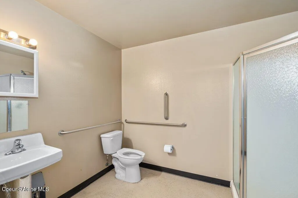 9780 N Biztown Loop Hayden ID 83835