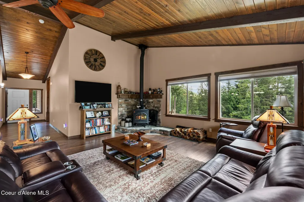 298 Trickle Creek Lane Sagle ID 83860