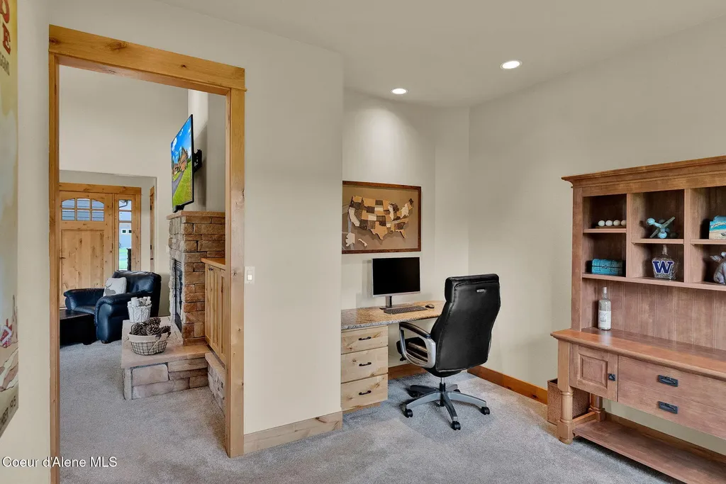 85 Bellflower Court Blanchard ID 83804