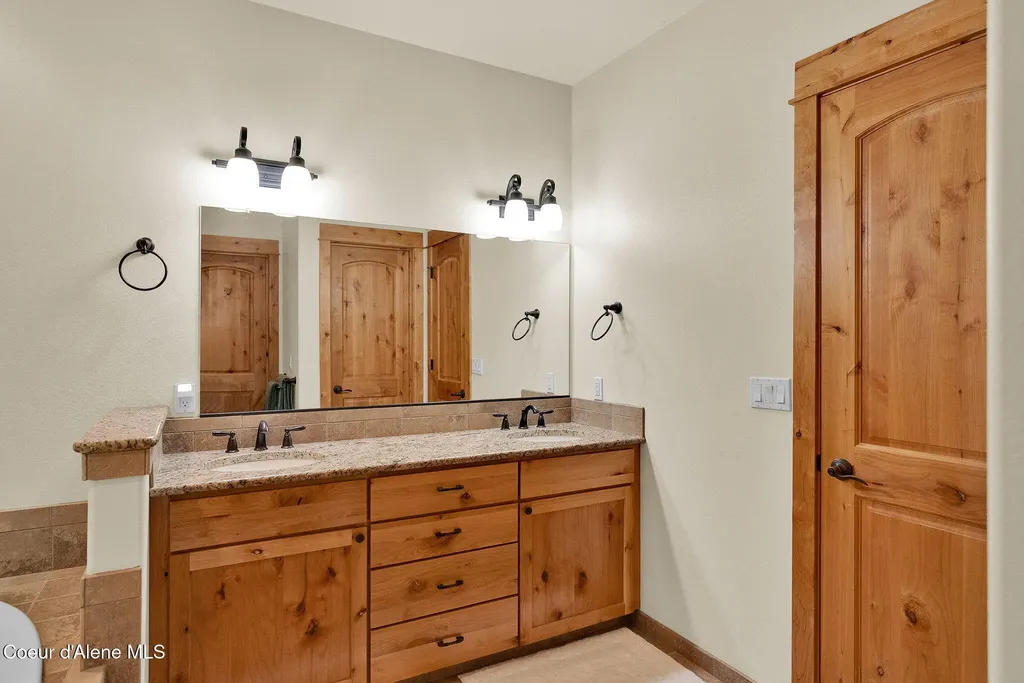 85 Bellflower Court Blanchard ID 83804