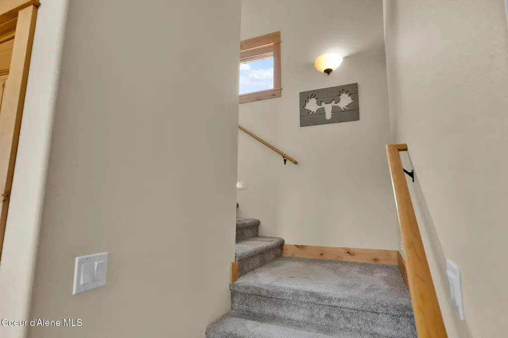 85 Bellflower Court Blanchard ID 83804