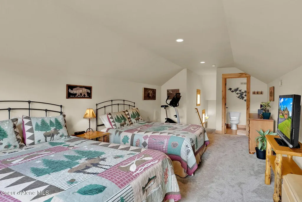 85 Bellflower Court Blanchard ID 83804