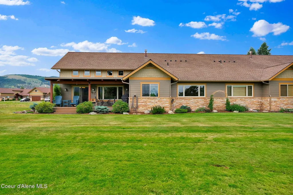 85 Bellflower Court Blanchard ID 83804