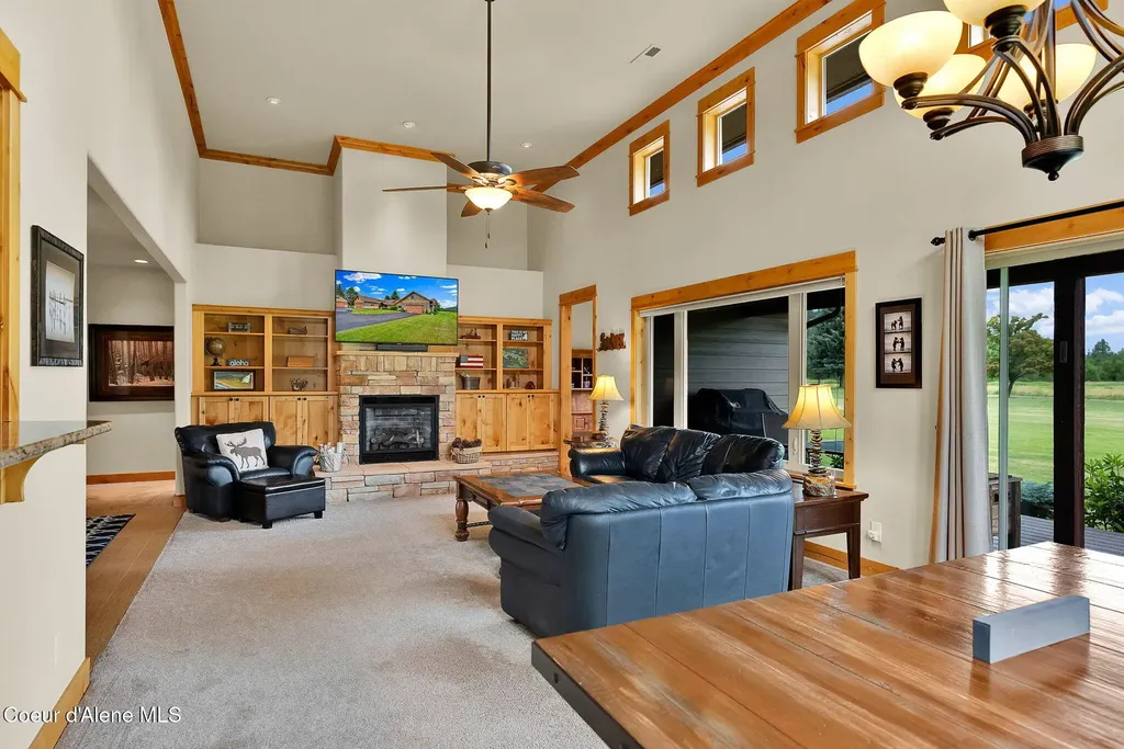 85 Bellflower Court Blanchard ID 83804
